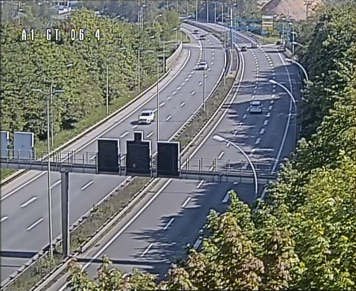 Traffic live webcam Luxembourg Hamm - A1 direction Sandweiler - BK 6.4